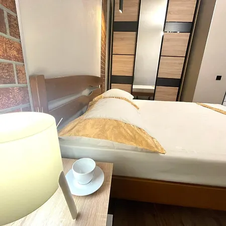 в центрі з двома ізольованими спальнями,вул замарстинівська * リヴィウ