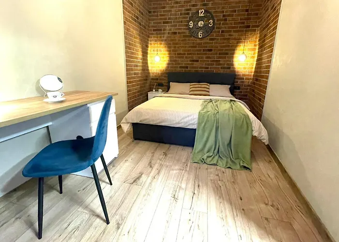 Apartment в центрі з двома ізольованими спальнями,вул замарстинівська *