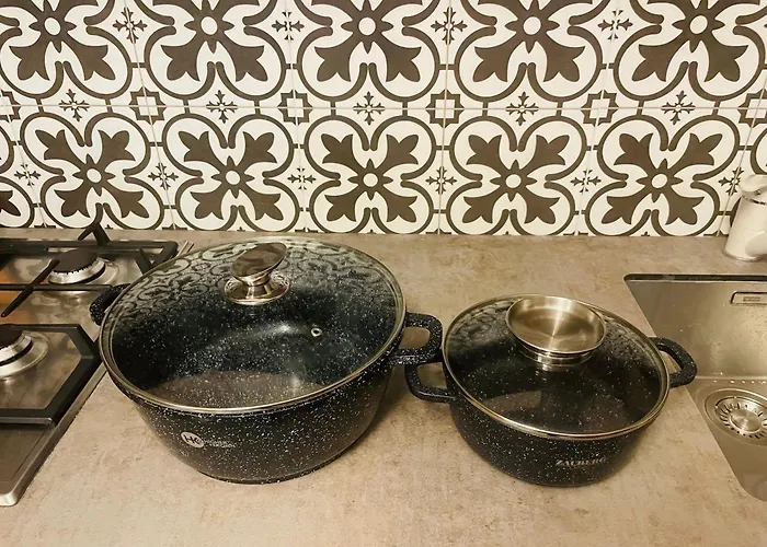 Apartment в центрі з двома ізольованими спальнями,вул замарстинівська