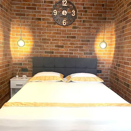 в центрі з двома ізольованими спальнями,вул замарстинівська Appartement Lviv