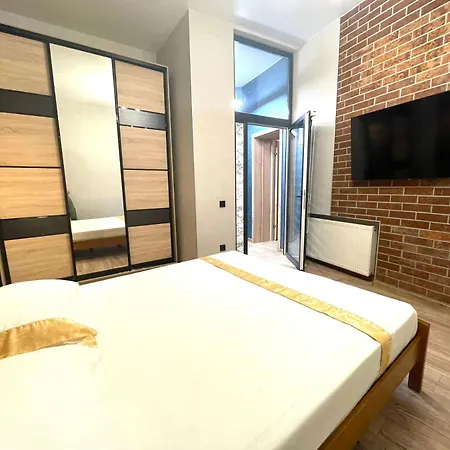 в центрі з двома ізольованими спальнями,вул замарстинівська Appartement *