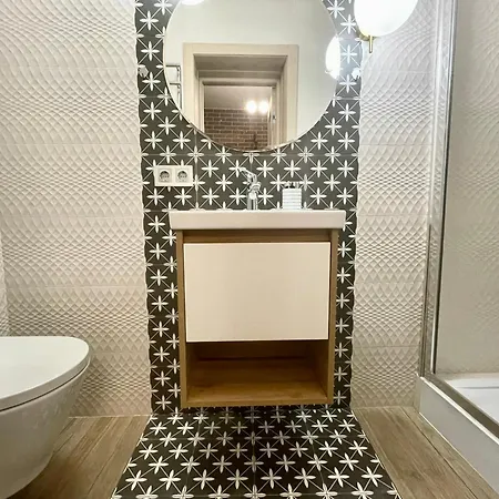 в центрі з двома ізольованими спальнями,вул замарстинівська Appartement