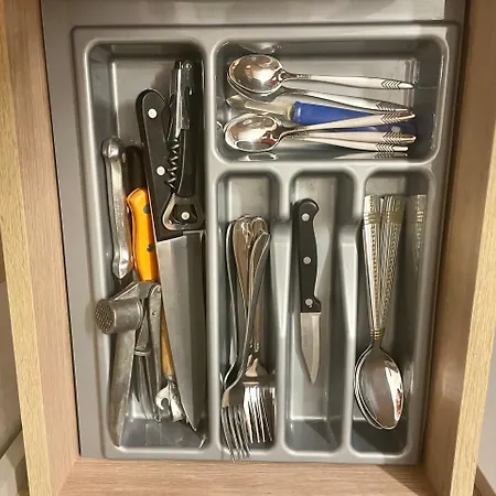 в центрі з двома ізольованими спальнями,вул замарстинівська Апартаменти