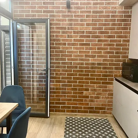 в центрі з двома ізольованими спальнями,вул замарстинівська Apartment Lviv